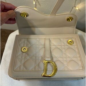 Christian Dior Printed Letter Pattern “D”